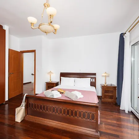 Noulia * Kynopiástai